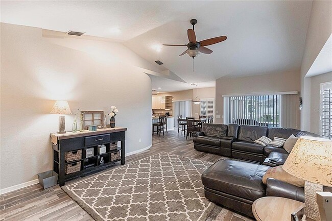 Building Photo - 1503 Suzi St