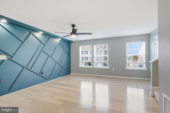 Building Photo - 43 Cecily Way