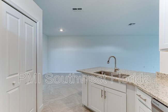 Building Photo - 5343 White Sand Cv