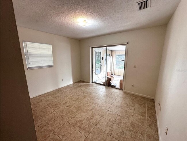 Building Photo - 838 E Indiana Ave