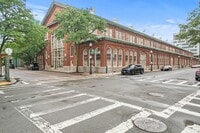Building Photo - 106 13th St