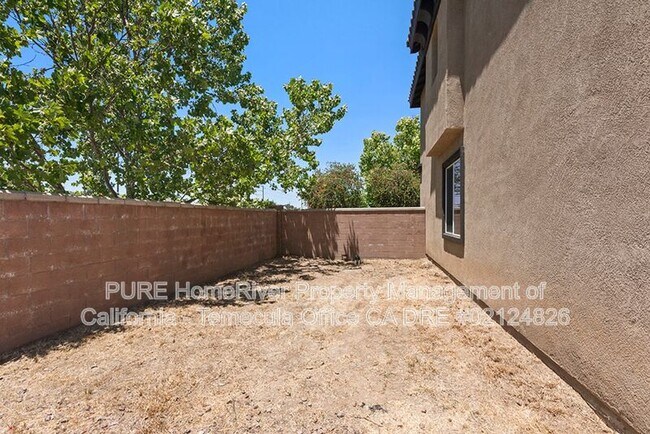 Building Photo - 29055 Emerald Cir