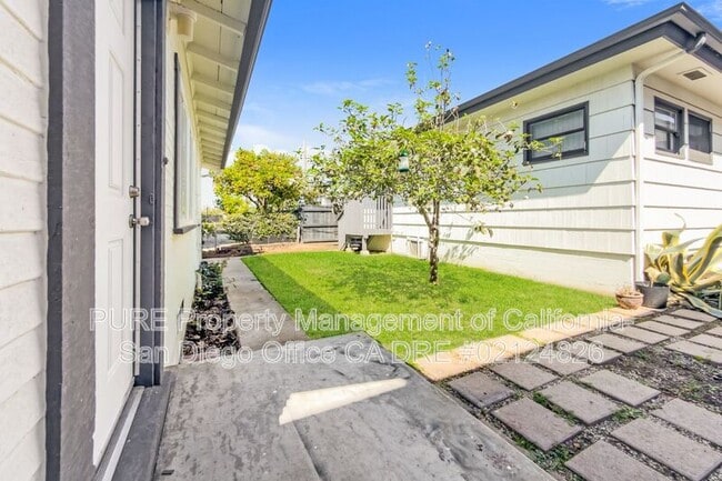 Building Photo - 3944 Georgia St