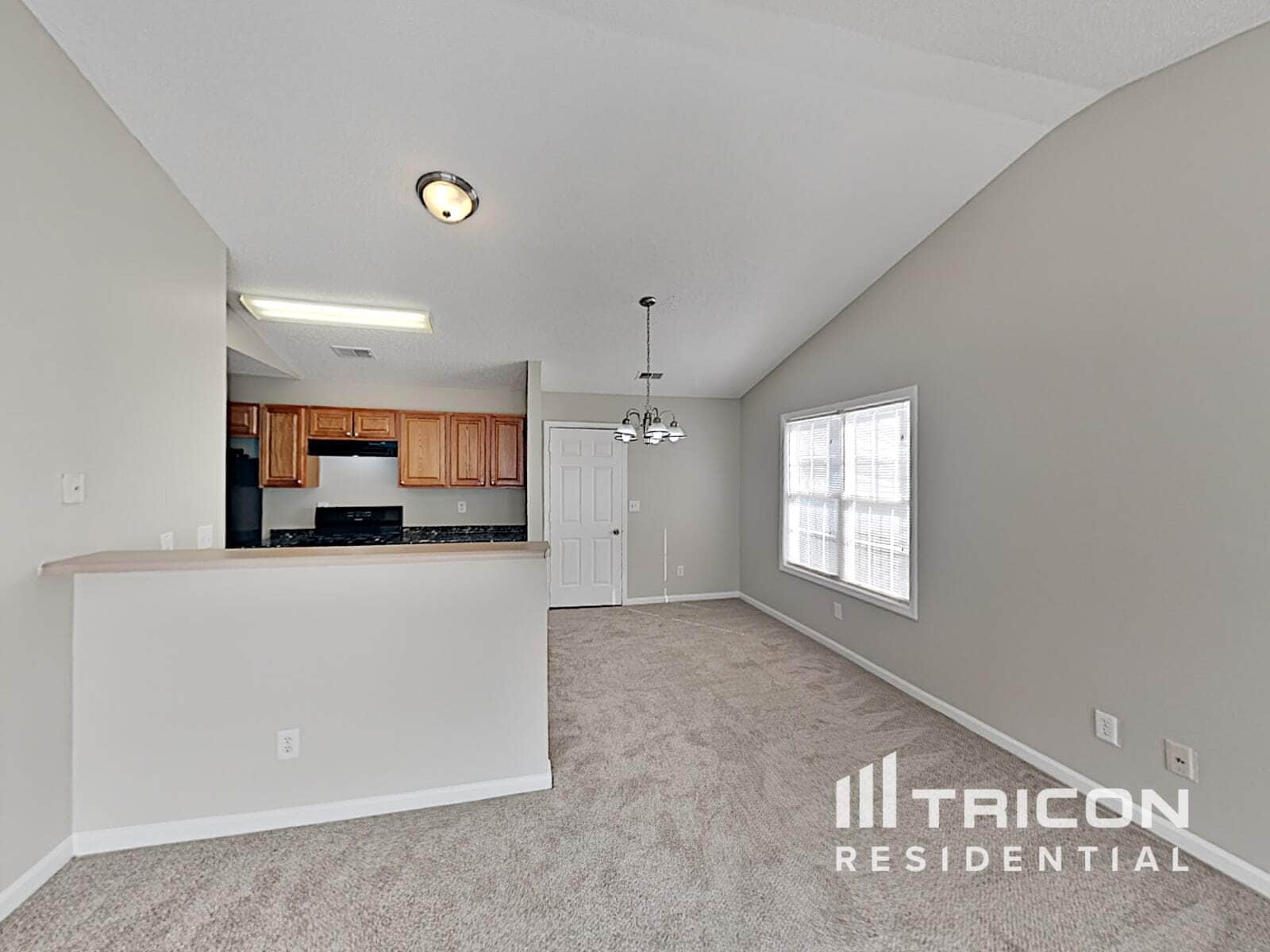 Building Photo - 172 Greystone Cir