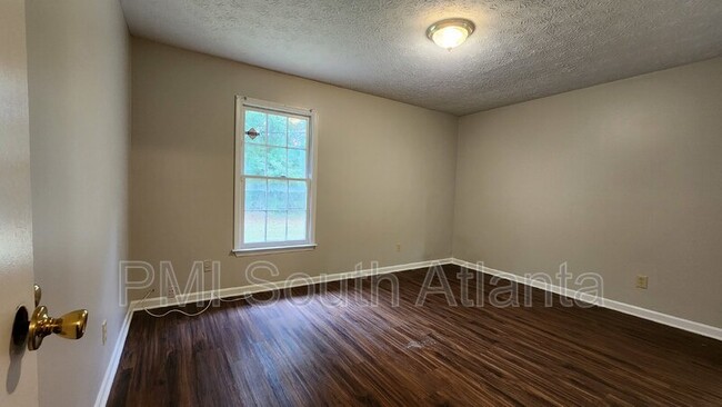 Building Photo - 634 Morton Ct