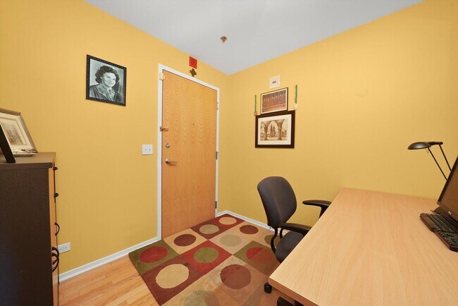 Building Photo - 1530 S State St