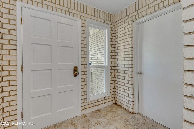 Building Photo - 10654 Casa Grande Dr