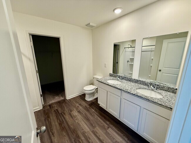 Building Photo - 322 Foxtrot Trl