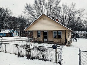 Building Photo - 11123 E 10 S
