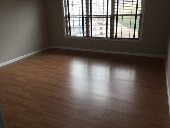 Building Photo - 4412 Shillham Ct