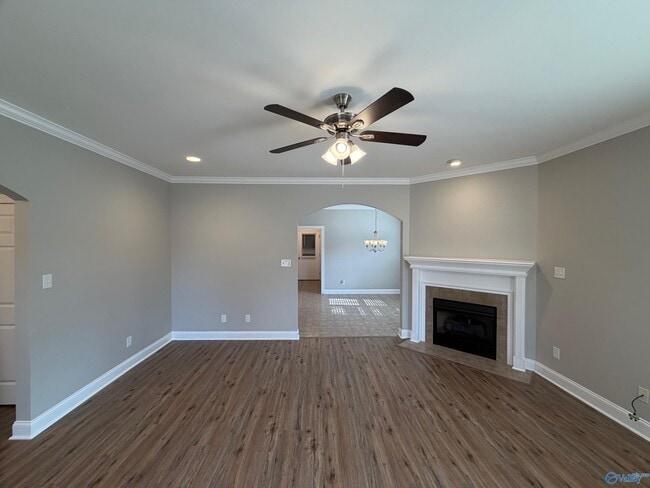 Building Photo - 945 Tracey Ln