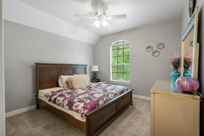 Building Photo - 3800 Turkey Path Bend