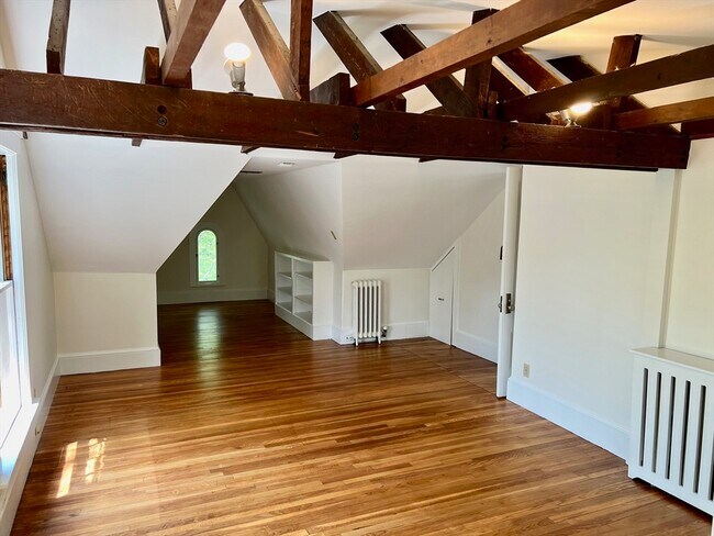 Building Photo - 28 Ellsworth Park