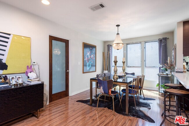 Building Photo - 1620 Malcolm Ave