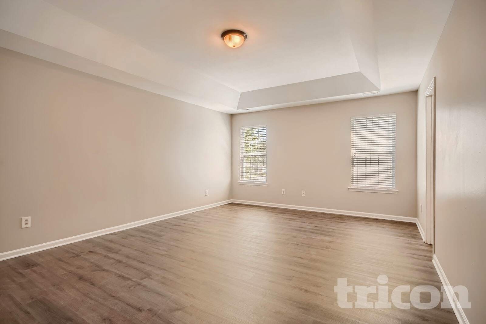 Building Photo - 5606 Fenway Dr