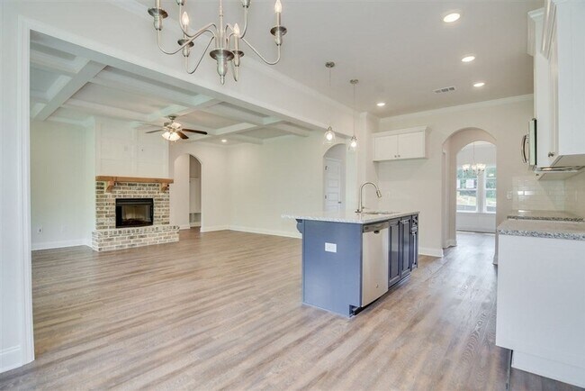 Building Photo - 5121 Huntley Trl