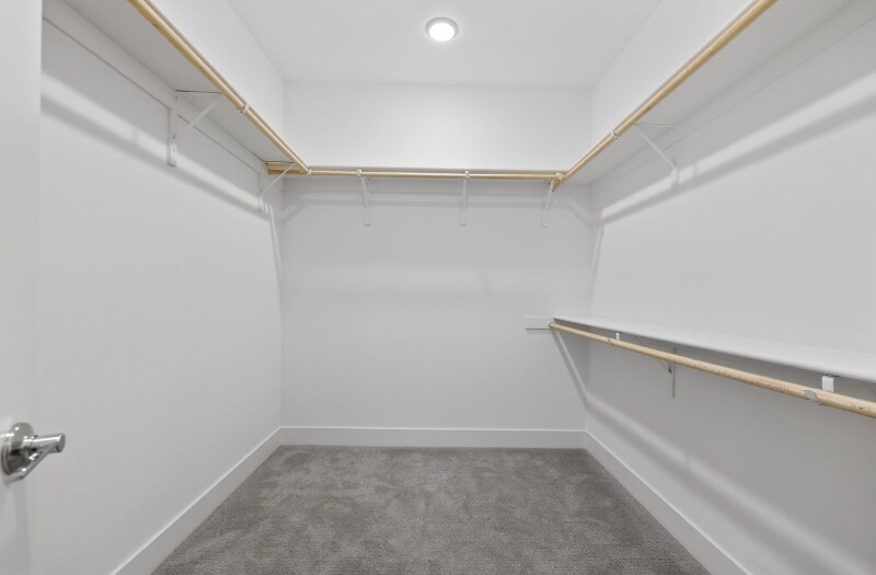 Building Photo - 392 Line St