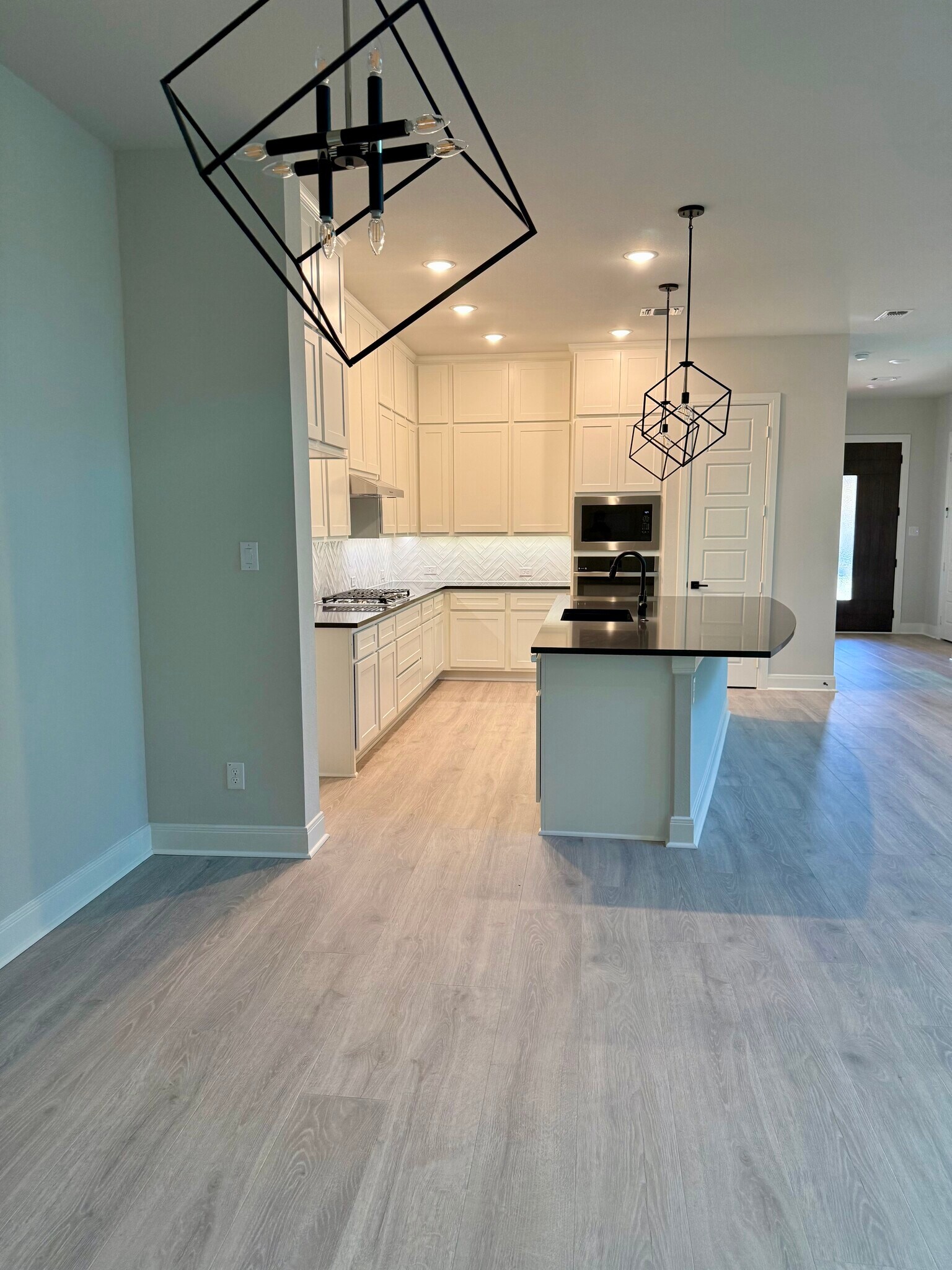 Building Photo - 1502 Roundup Way