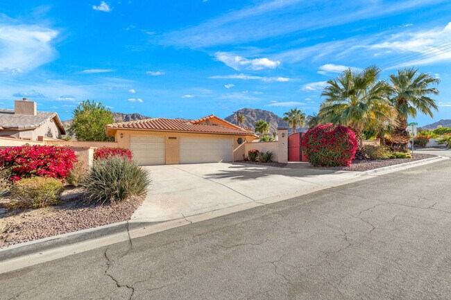 Building Photo - 53720 Avenida Carranza