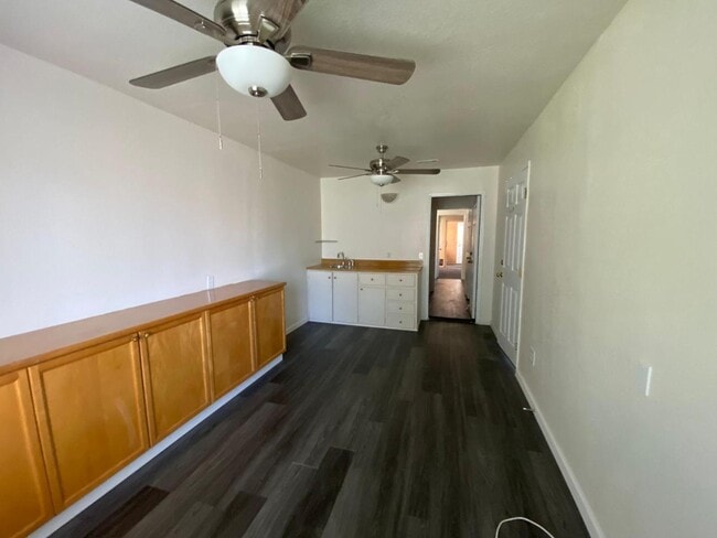 Building Photo - 4414 Royal Pine Cir