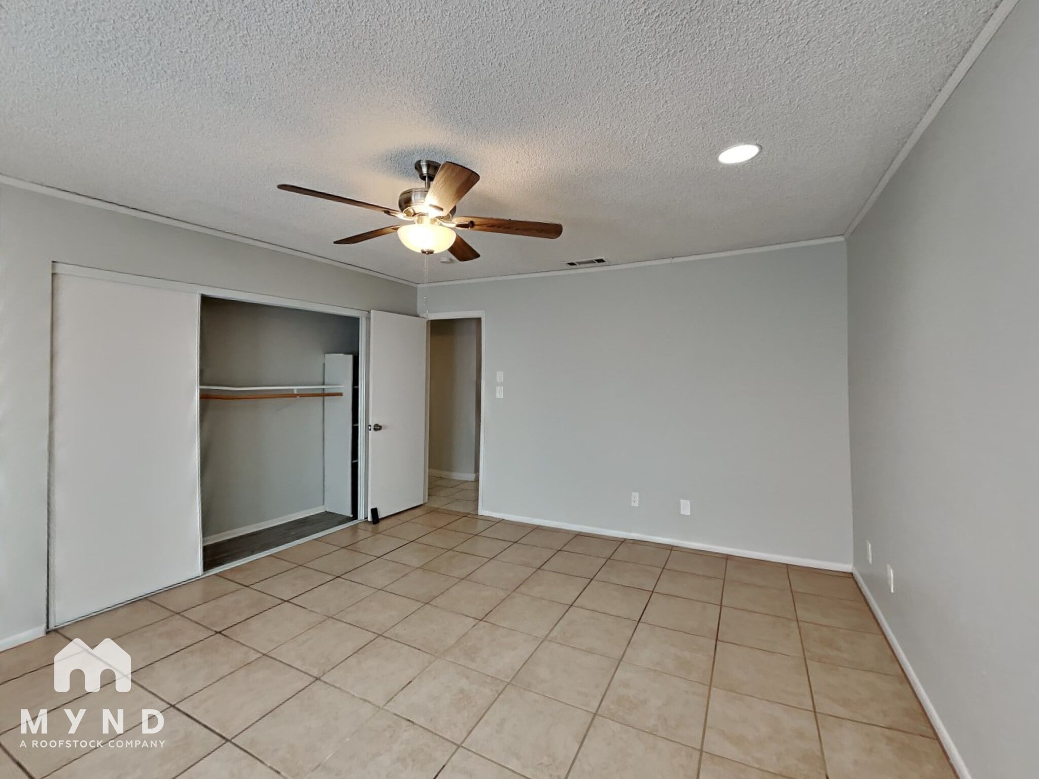 Building Photo - 2001 Verdinal Dr