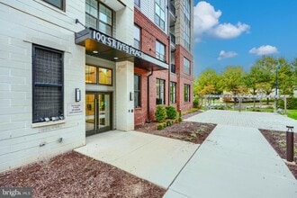 Building Photo - 100 St Ives Pl