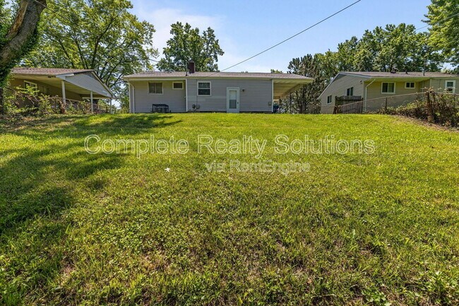 Building Photo - 10721 Spring Garden Dr