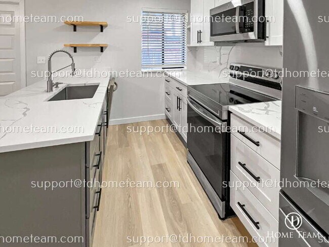Building Photo - 1813 SW 355th Pl
