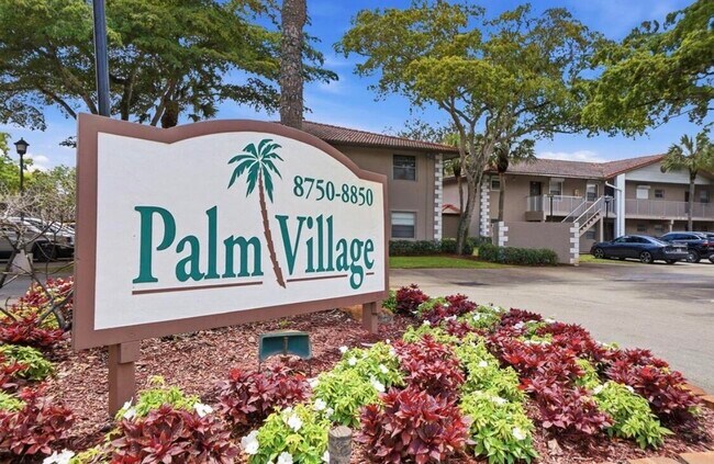 Building Photo - 8820 Royal Palm Blvd