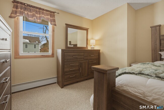 Building Photo - 9 Morrison St