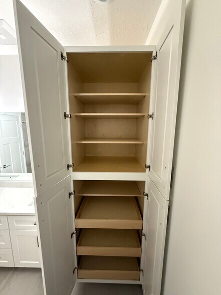 Building Photo - 3127 N Fruitland Ln