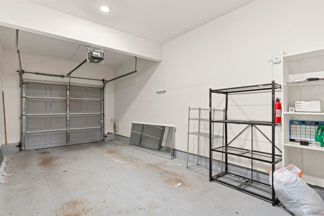 Building Photo - 12650 Springbrook Dr