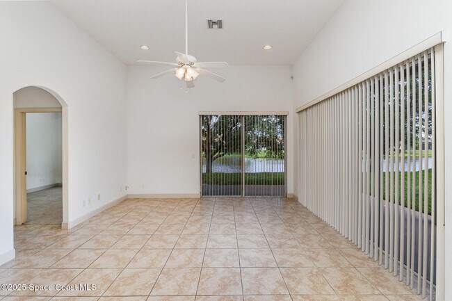 Building Photo - 3641 Gatlin Dr