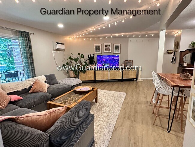 Building Photo - Renovated Champlin 2nd Floor Apartment, Di...