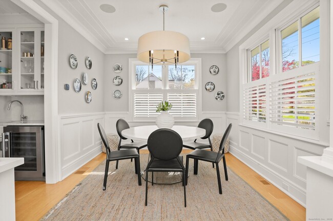 Building Photo - 4 Vani Ct