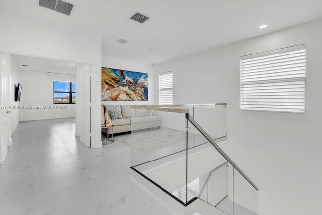 Building Photo - 17353 SW 46th St