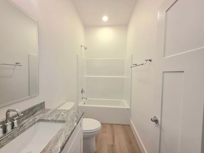 Building Photo - 3299 Bernath Dr