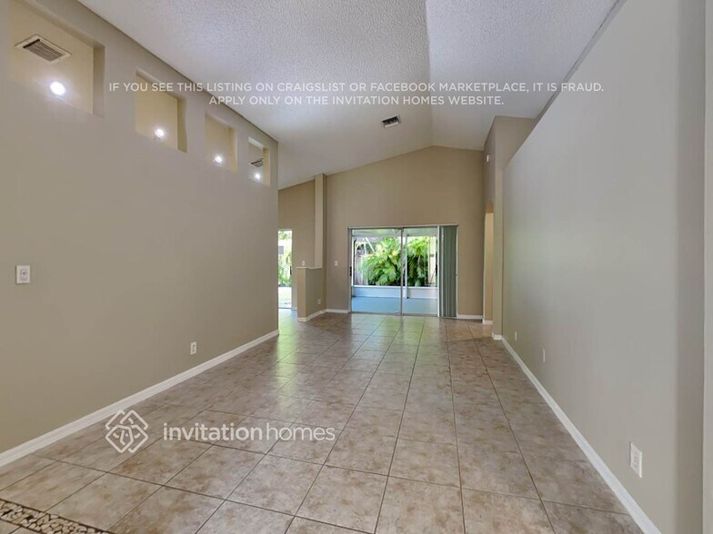 Building Photo - 6577 Geneva St