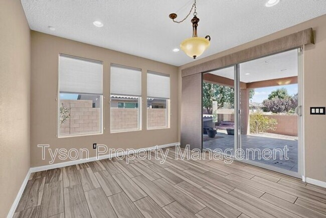 Building Photo - 8727 Placitas Roca Rd