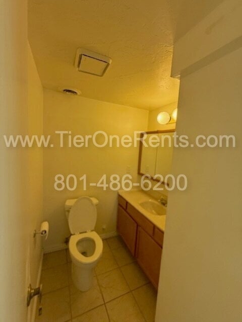 Building Photo - Move in special: $500 off first month rent!!