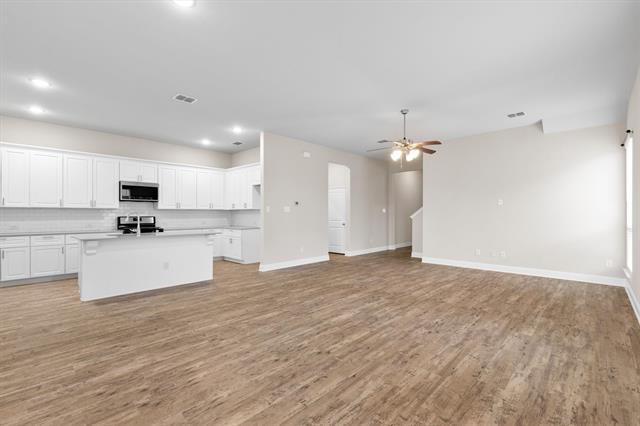 Building Photo - 576 Spruce Trail