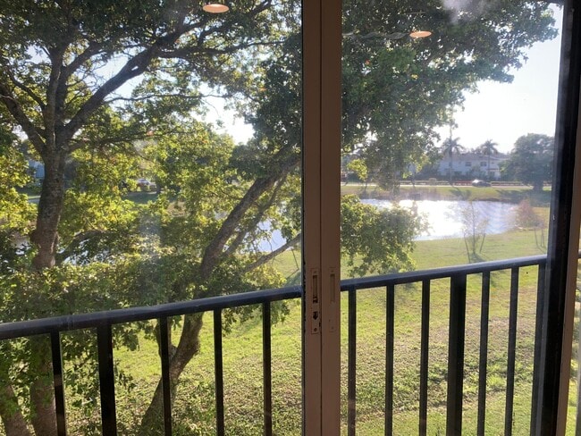 Building Photo - 4120 Tivoli Ct