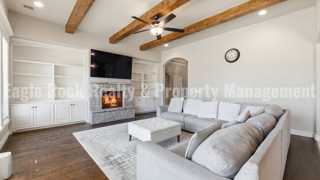 Building Photo - Owasso Executive Home for Rent (6beds/3.5baths)