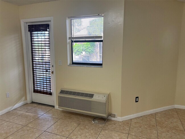 Building Photo - 4481 W McNab Rd