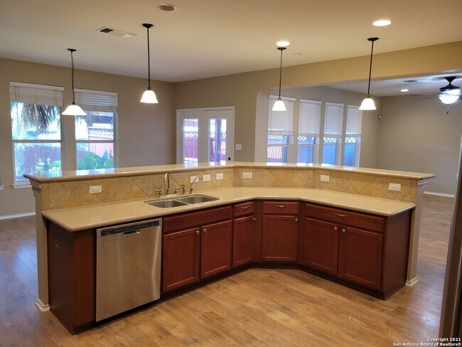 Building Photo - 10919 Fox Crest