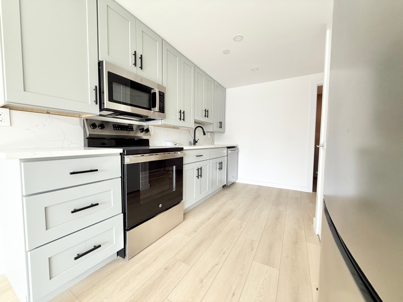 Building Photo - 227 Clarkson Ave