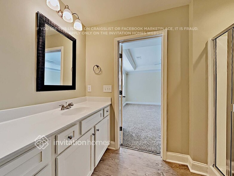 Building Photo - 76 White Trillium Dr