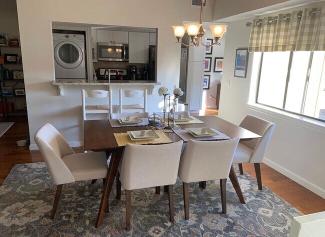 Building Photo - 179 Trailside Way