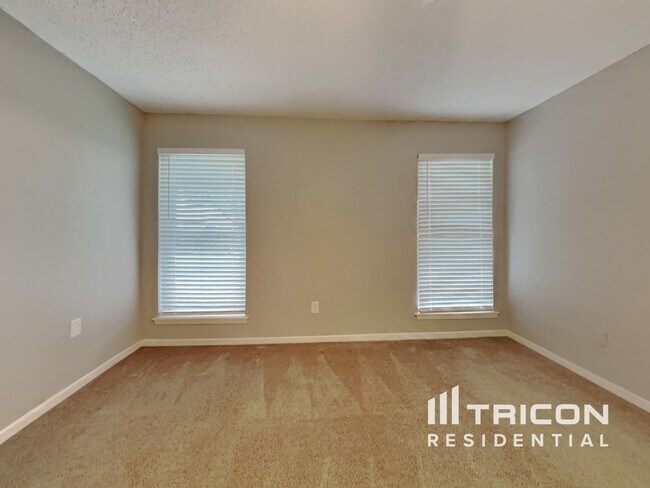 Building Photo - 3434 Deer Valley Dr