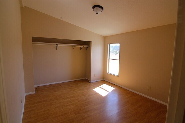 Building Photo - Spacious 4 Bed / 2 Bath Home with Mountain Views in Acton